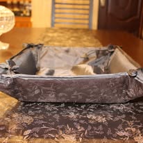 7Pc Daily Kitchen WipeEasy Family Dinner Faux Leather beautiful embossed floral pattern Table Runner Set-Beige UK