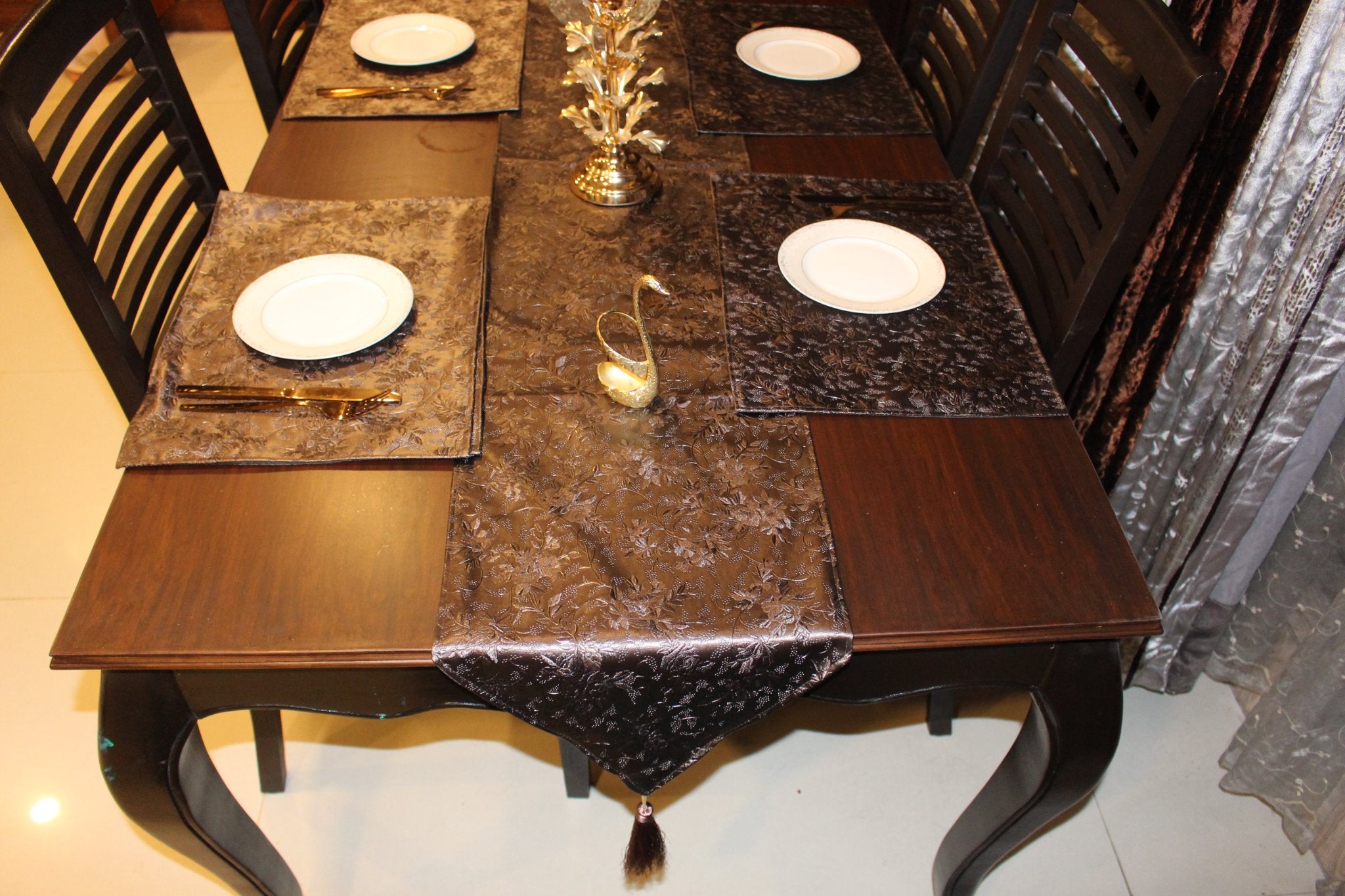 Wipeable Faux Leather 8 Pc Table Runner Set with 7 Placemats