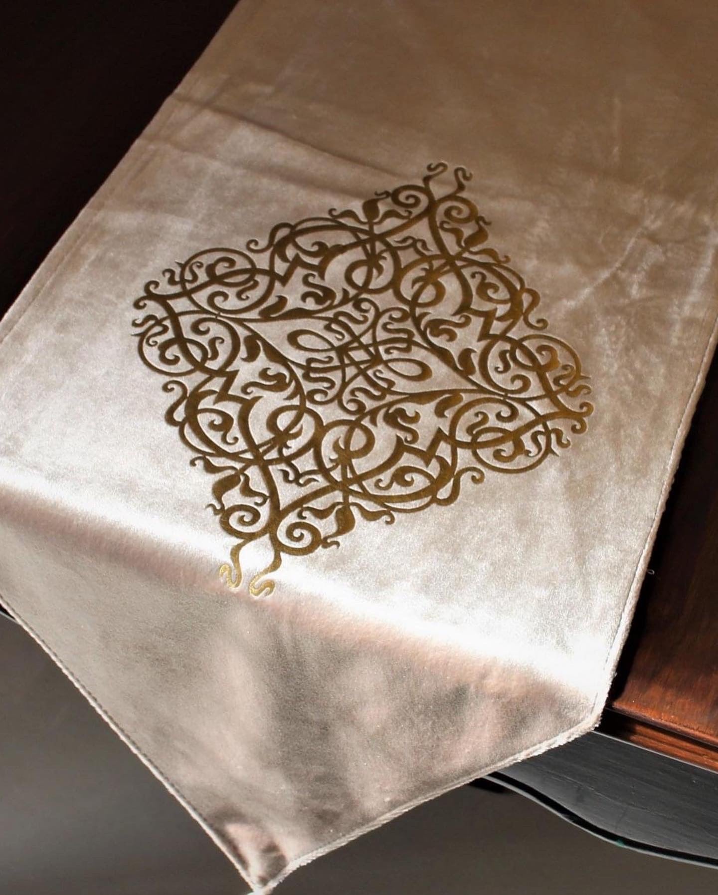 Xmas Table runner Luxury sparkle Pure Velvet 72 inches Beige with Gold Key