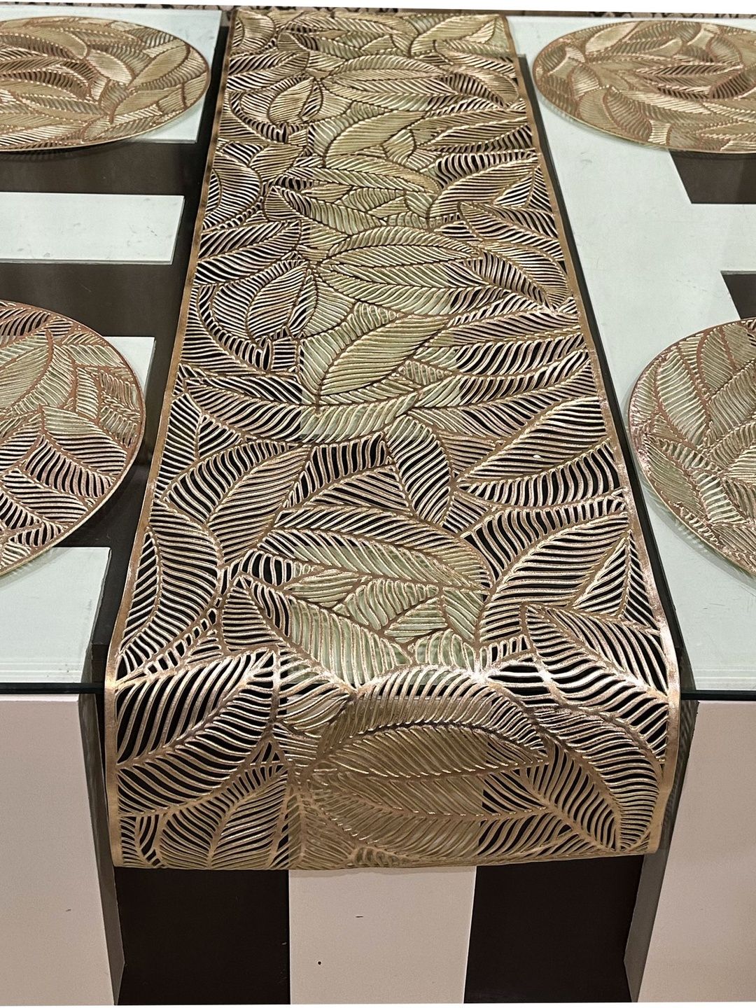 6PCS Gold Placemats Round Place Mat Kitchen Dining Table Mat Wedding Table Decor