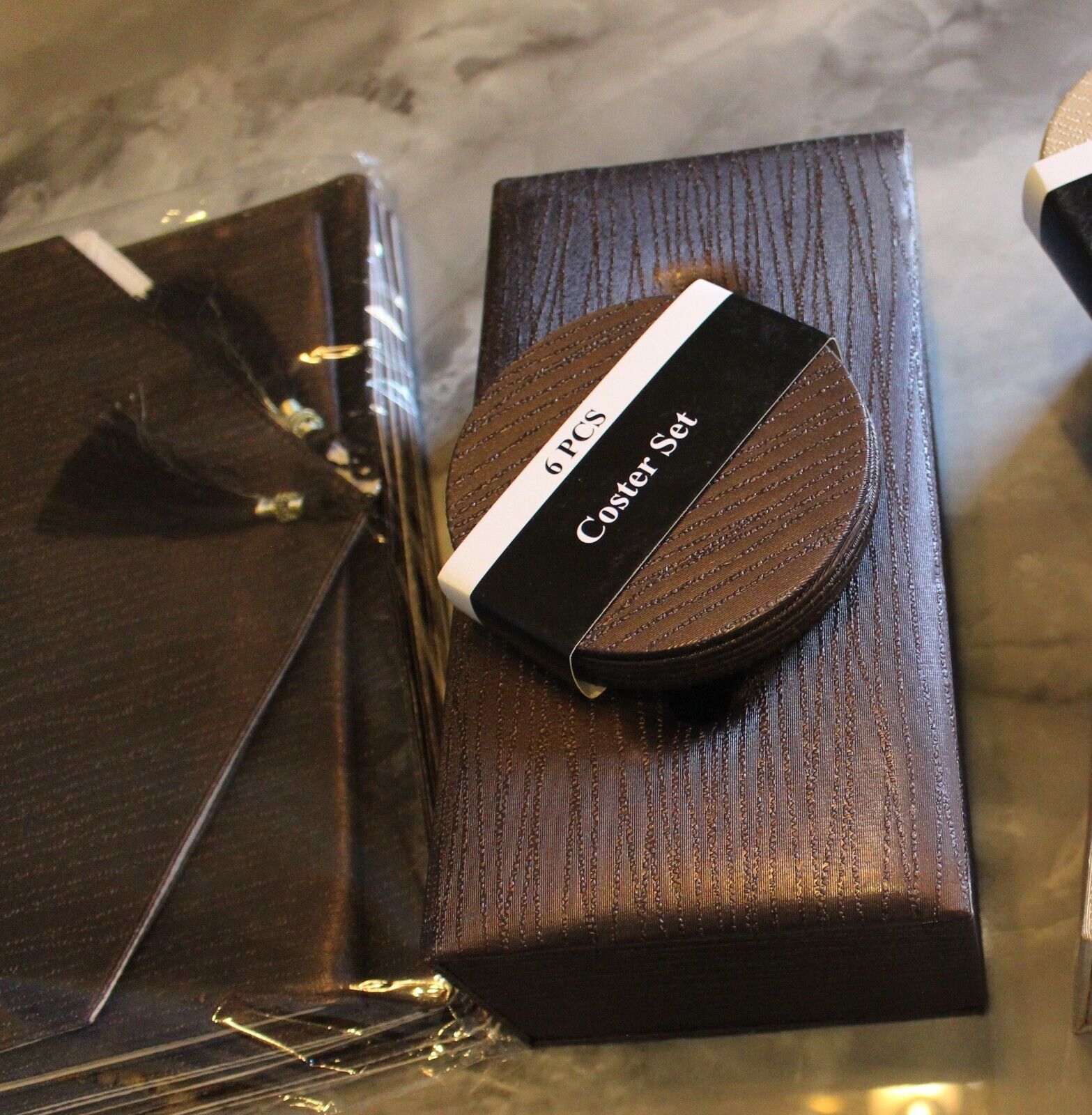 PU Leather Coasters Set of 6 Drink Coasters Round/Square 4 Colour Heat Resistant